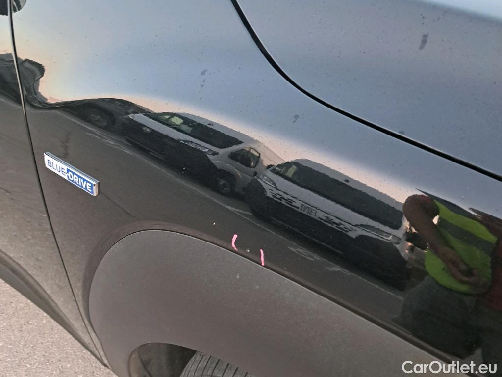  Hyundai  Konna HYUNDAI Kona / 2017 / 5P / todoterreno 1.6 GDI HEV Klass DCT #36