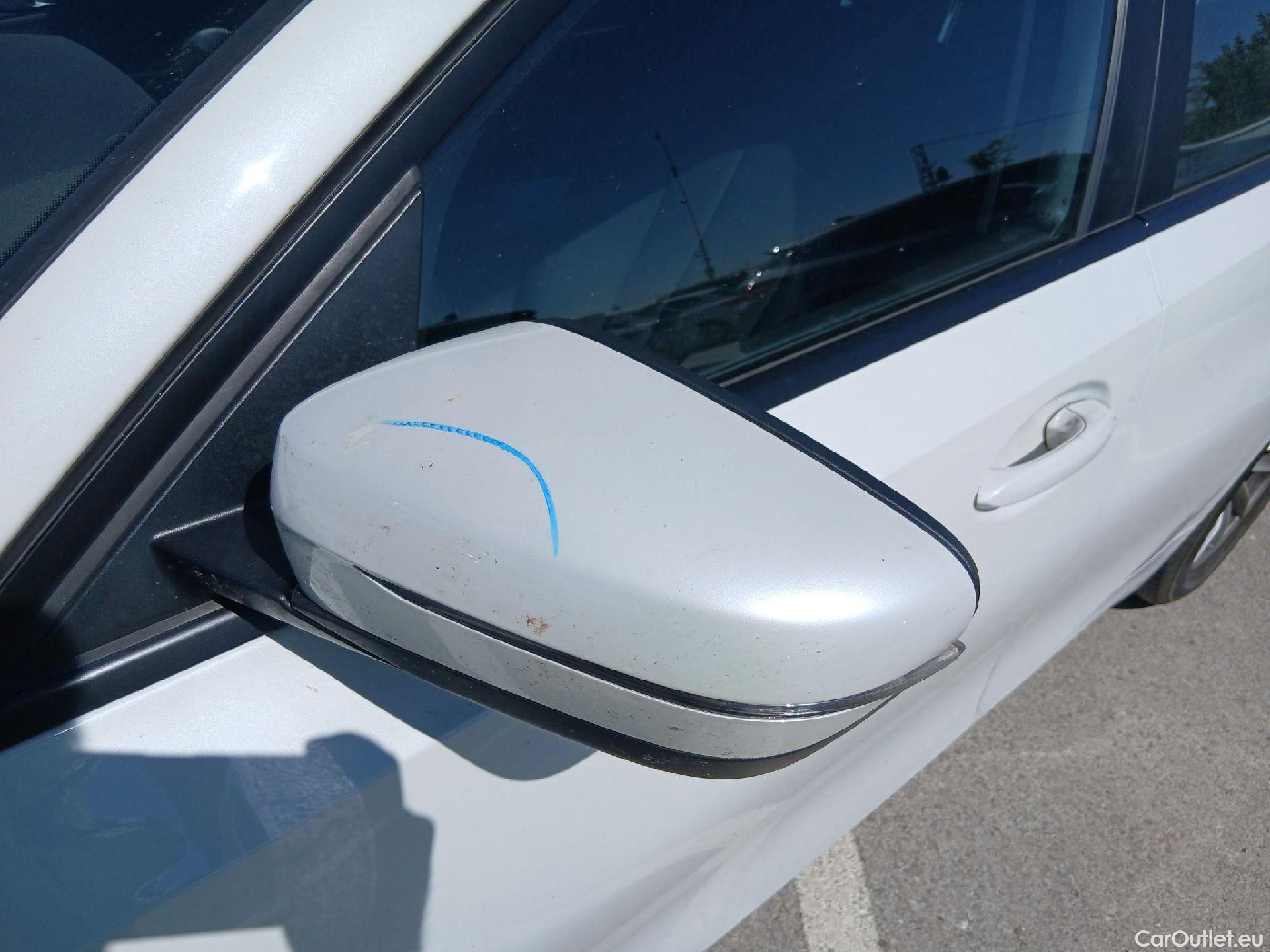  Bmw  Serie 3 BMW  / 2018 / 4P / sedán 320d Auto. #10