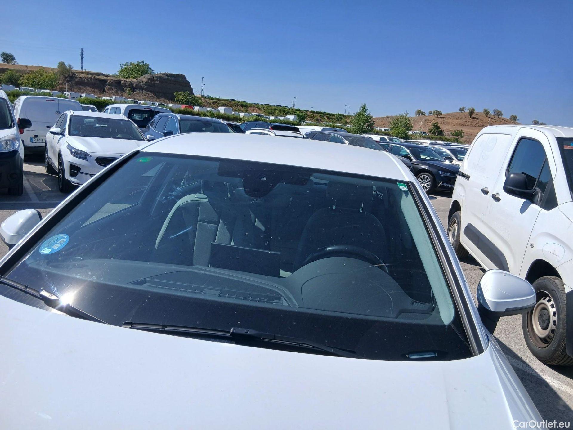  Audi  A4 AUDI  / 2019 / 4P / sedán Advanced 35 TFSI 110kW (150CV) S tronic #5