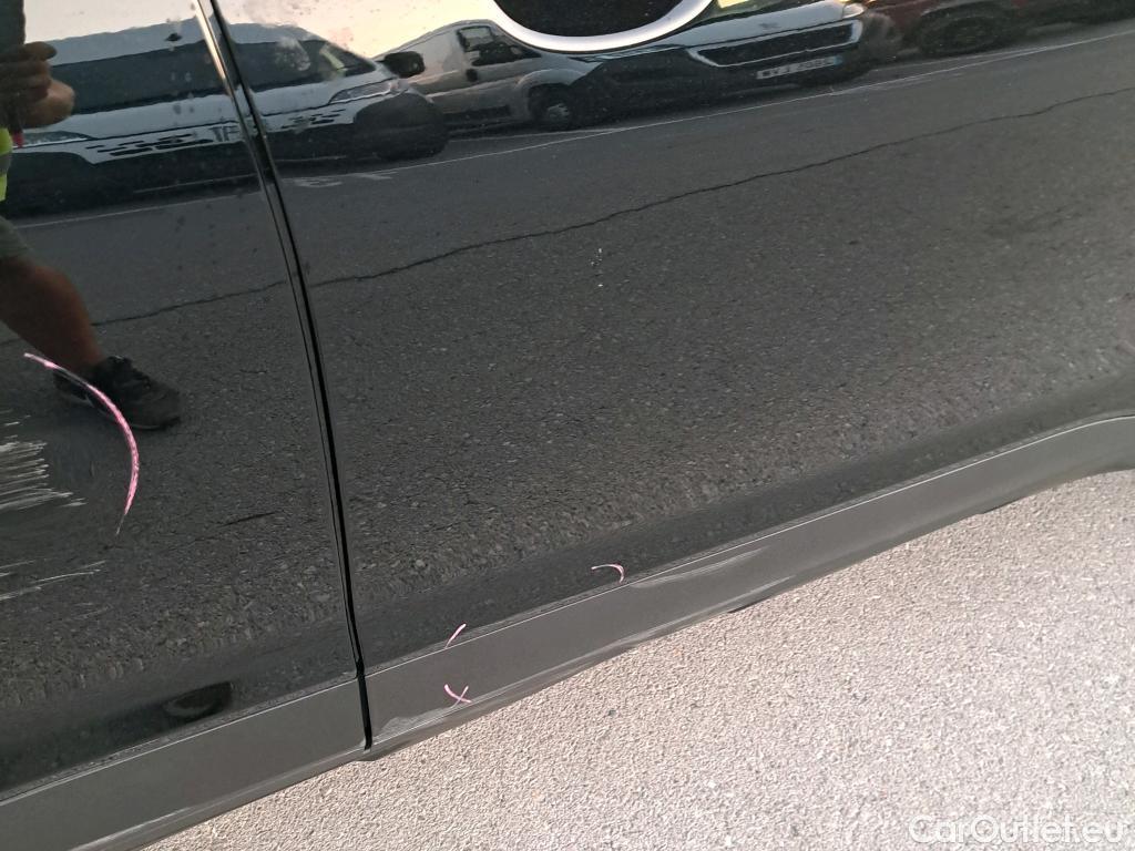  Hyundai  Konna HYUNDAI Kona / 2017 / 5P / todoterreno 1.6 GDI HEV Klass DCT #12