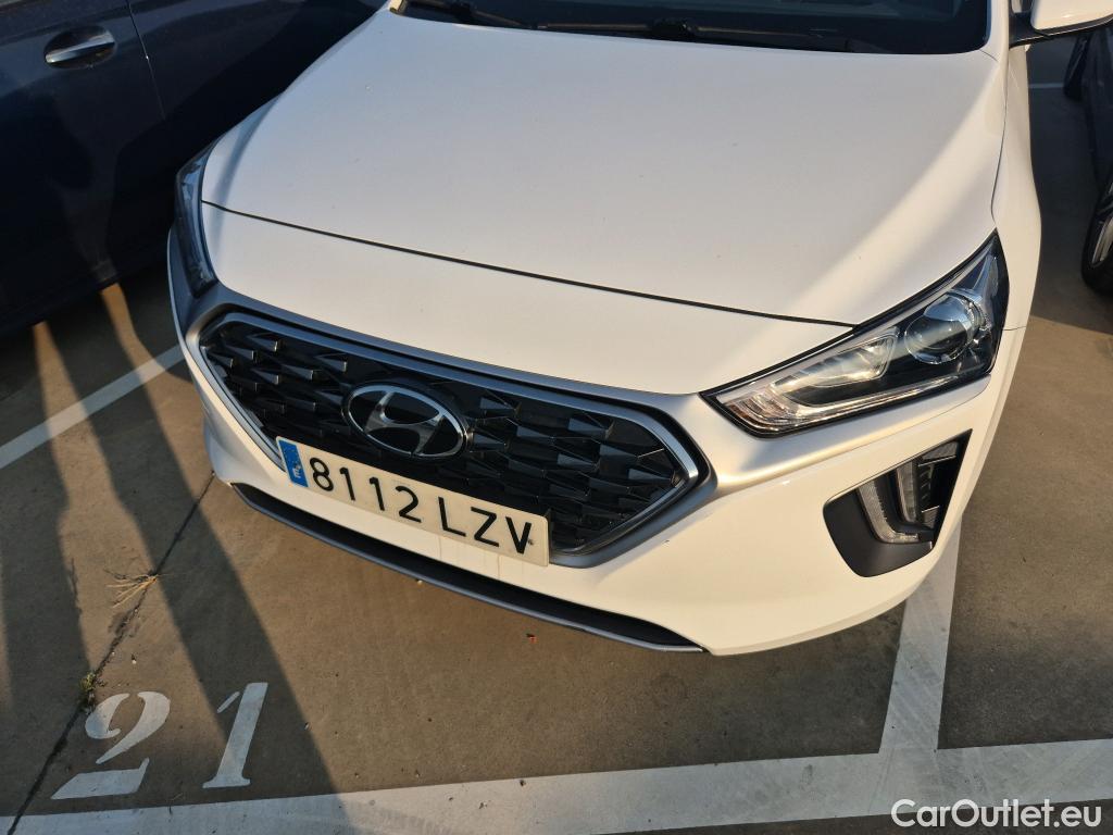  Hyundai   Ioniq HYUNDAI / 2019 / 5P / berlina con portón 1.6 GDI HEV Klass DCT #15