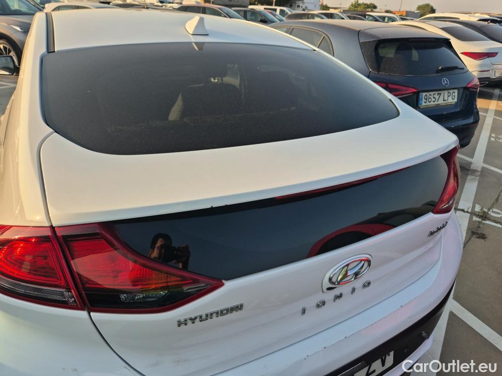  Hyundai   Ioniq HYUNDAI / 2019 / 5P / berlina con portón 1.6 GDI HEV Klass DCT #26