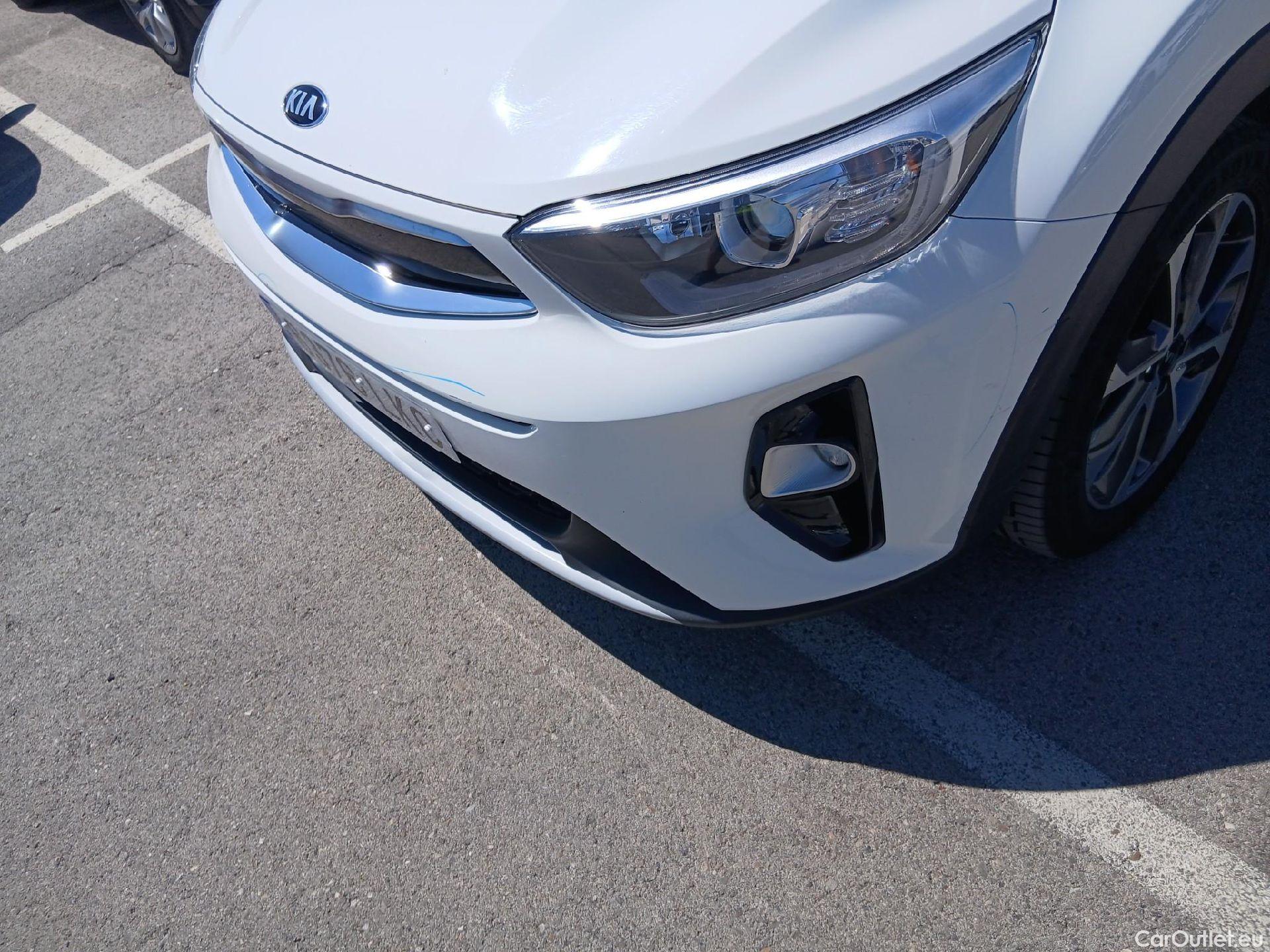  KIA  STONIC KIA  / 2017 / 5P / todoterreno 1.0 T-GDi 74kW (100CV) Drive #5