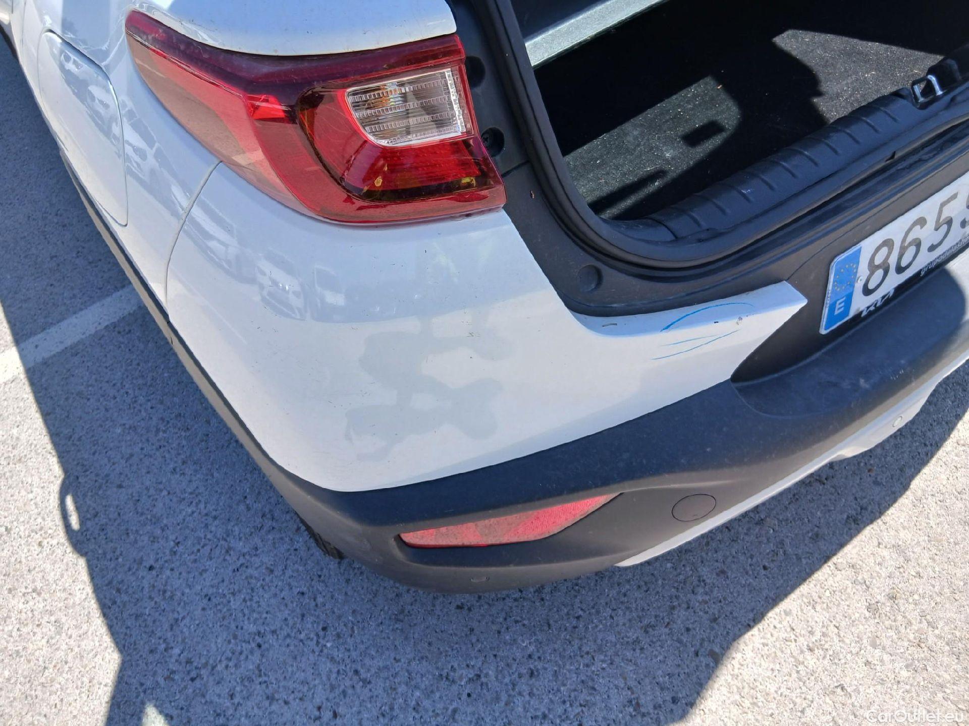  KIA  STONIC KIA  / 2017 / 5P / todoterreno 1.0 T-GDi 74kW (100CV) MHEV iMT Drive #28