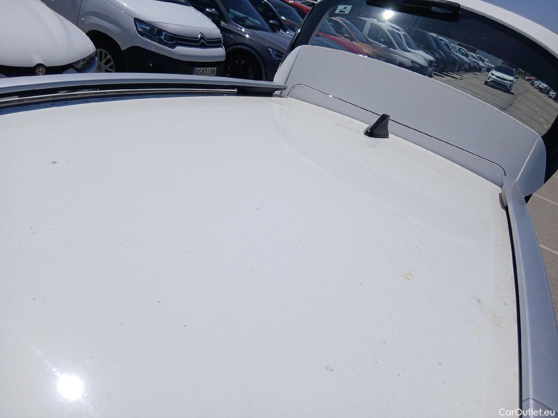  KIA  STONIC KIA  / 2017 / 5P / todoterreno 1.0 T-GDi 74kW (100CV) MHEV iMT Drive #18