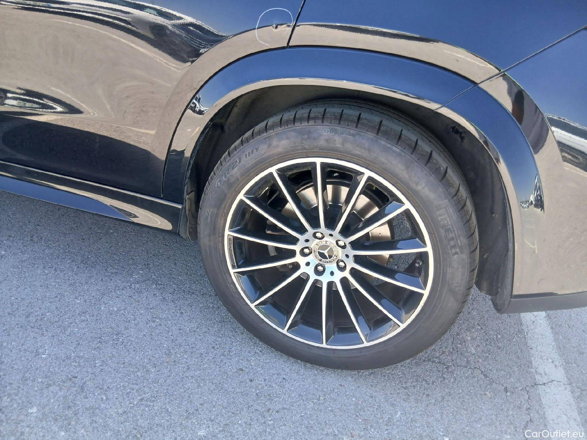  Mercedes  G-Klasee MERCEDES-BENZ GLE / 2018 / 5P / todoterreno GLE 300 d 4MATIC #63