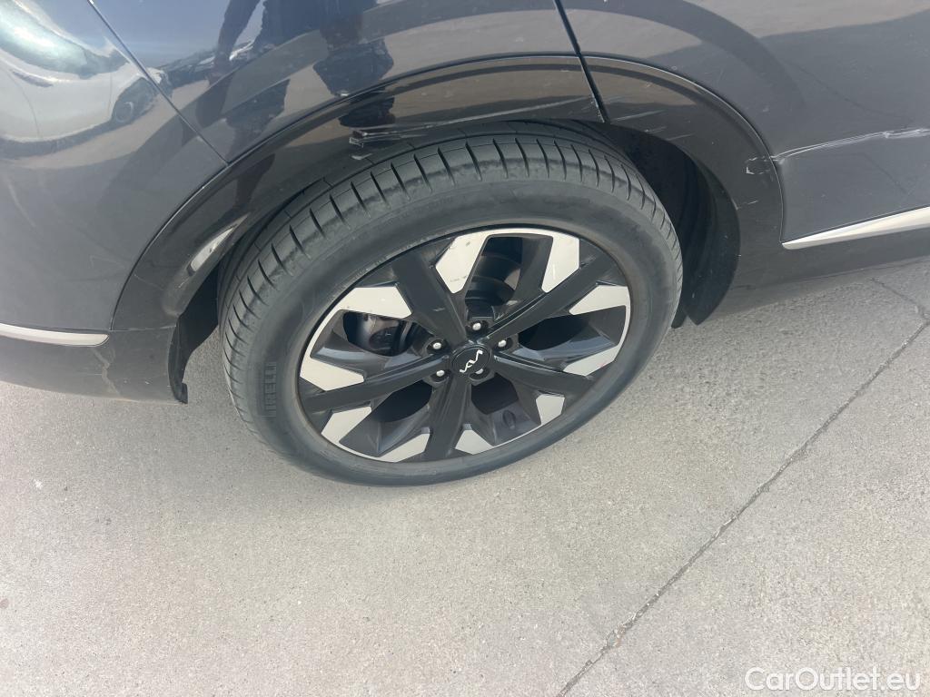  KIA  Sportage KIA  / 2022 / 5P / todoterreno 1.6 T-GDi PHEV 198kW (265CV) Tech 4X4 #4