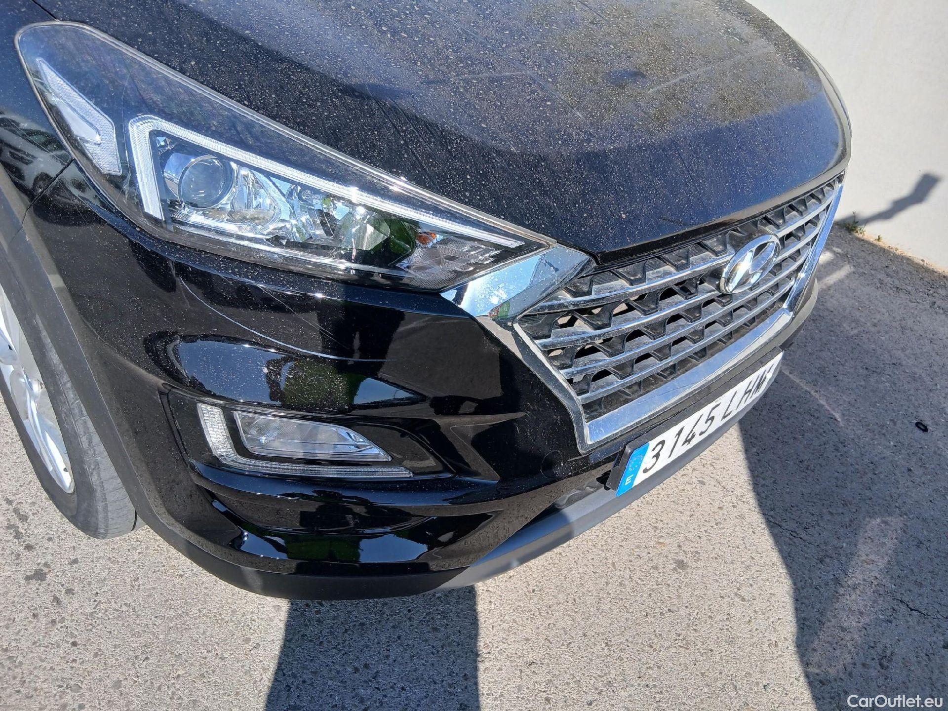  Hyundai  Tucson HYUNDAI  / 2018 / 5P / todoterreno 1.6 CRDI 85kW (116CV) 48V SLE Sky 4X2(SL)(SP) #3