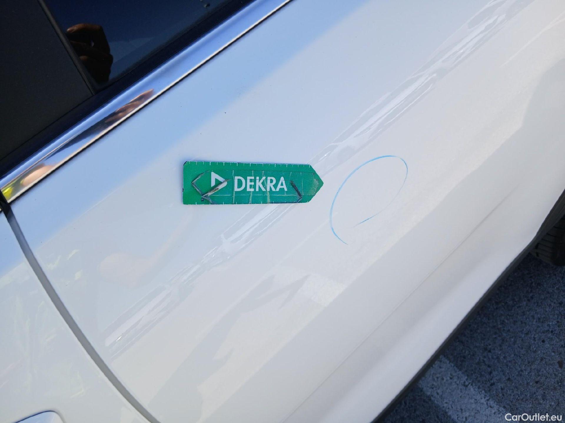  KIA  STONIC KIA  / 2017 / 5P / todoterreno 1.0 T-GDi 74kW (100CV) Drive #11