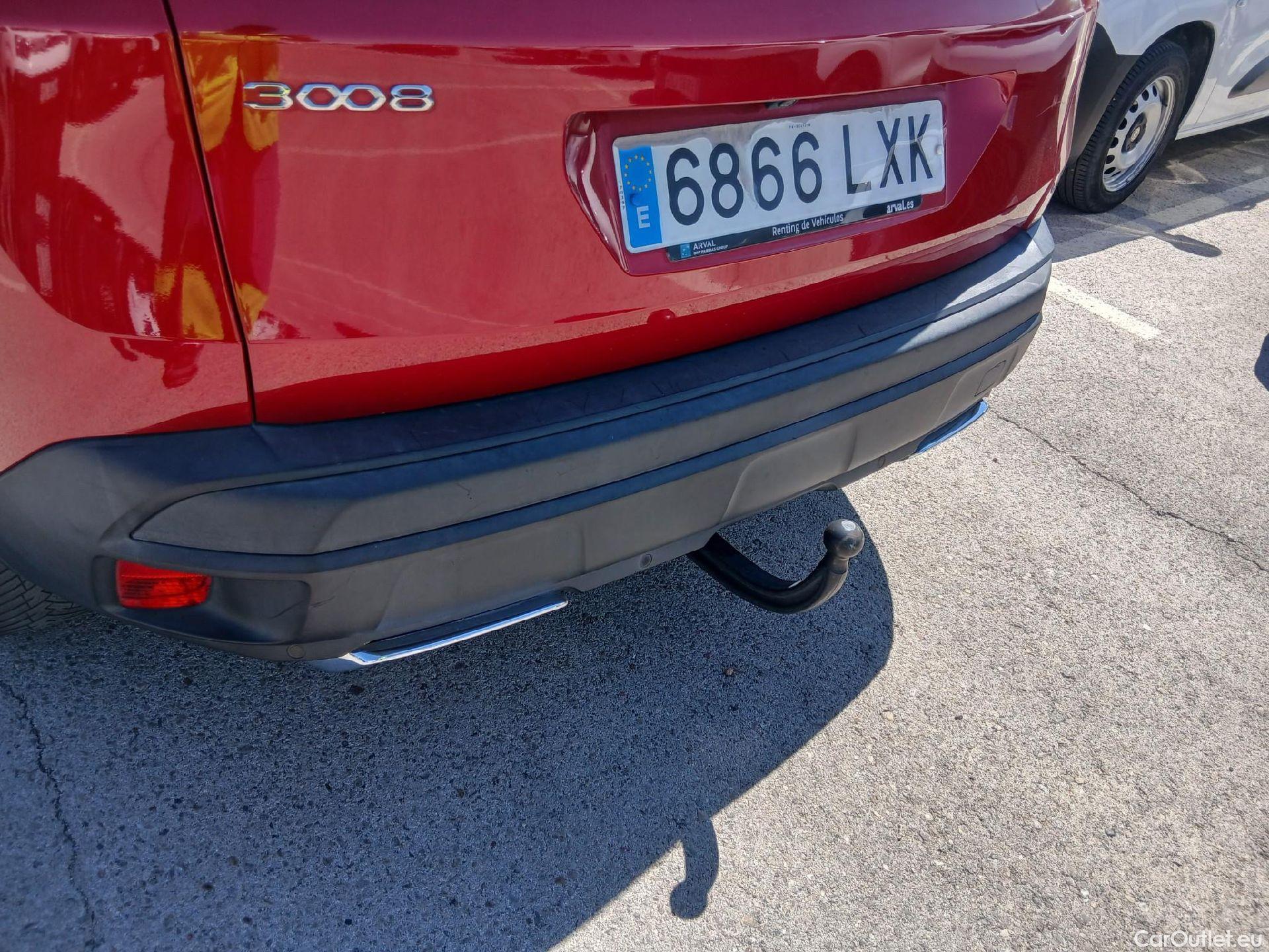  Peugeot  3008 PEUGEOT  / 2020 / 5P / todoterreno 1.5 BlueHDi 96kW S&S Active Pack EAT8 #24