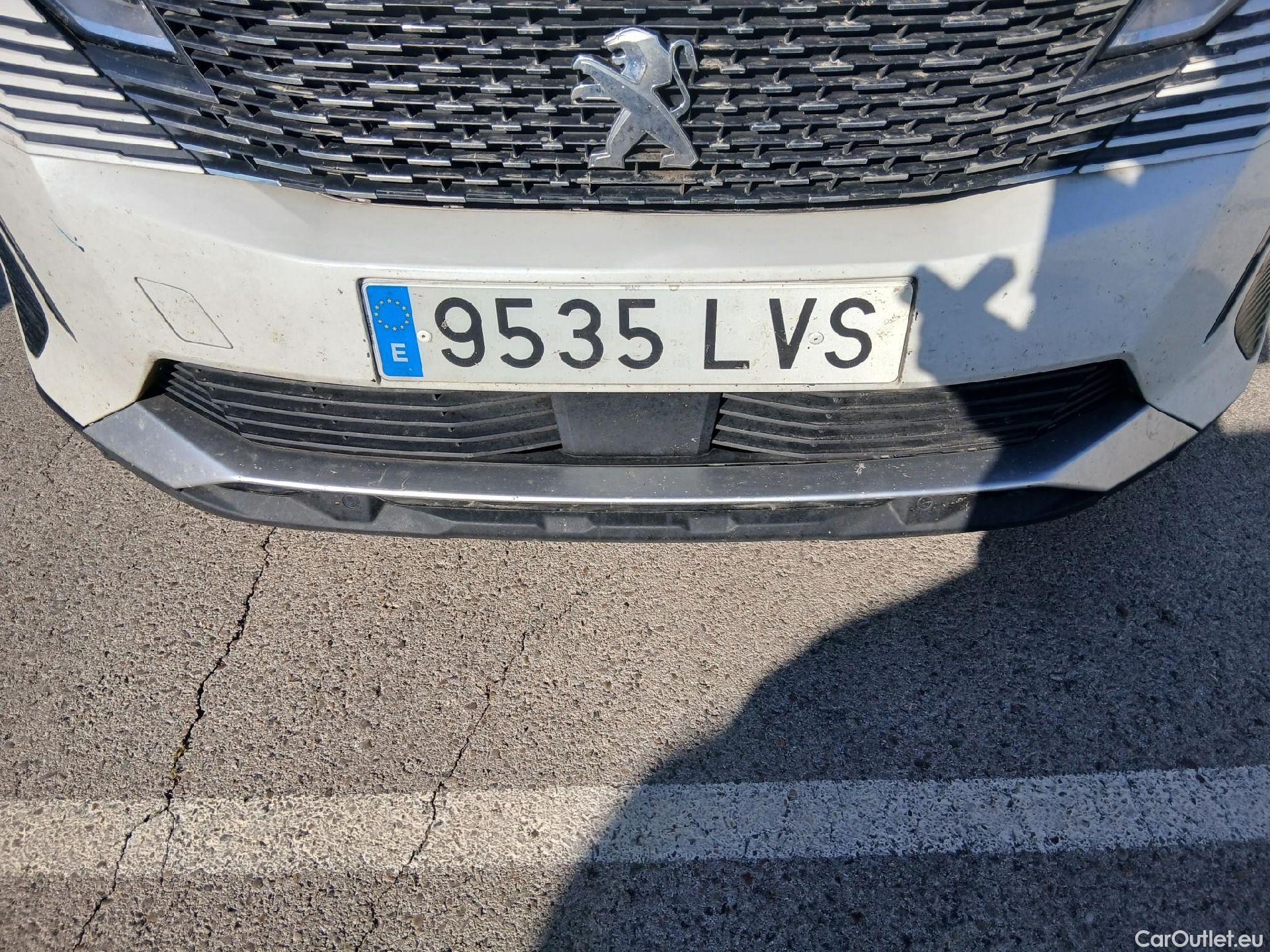  Peugeot  3008 PEUGEOT  / 2020 / 5P / todoterreno 1.5 BlueHDi 96kW S&S Active Pack EAT8 #6