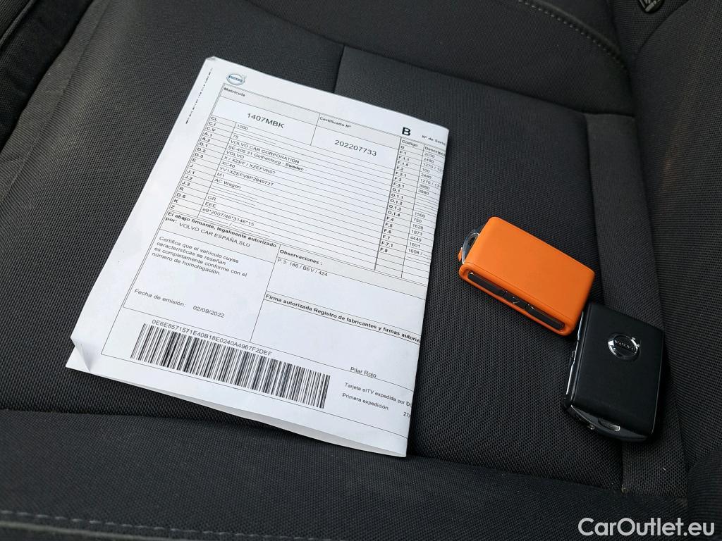  Volvo  XC 40 VOLVO XC40 / 2021 / 5P / todoterreno Recharge Eléctrico Plus Auto #14