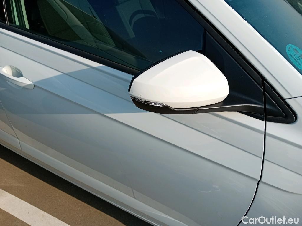  Volkswagen  Polo VOLKSWAGEN  / 2017 / 5P / berlina con portón Advance 1.0 TSI 70kW (95CV) #23
