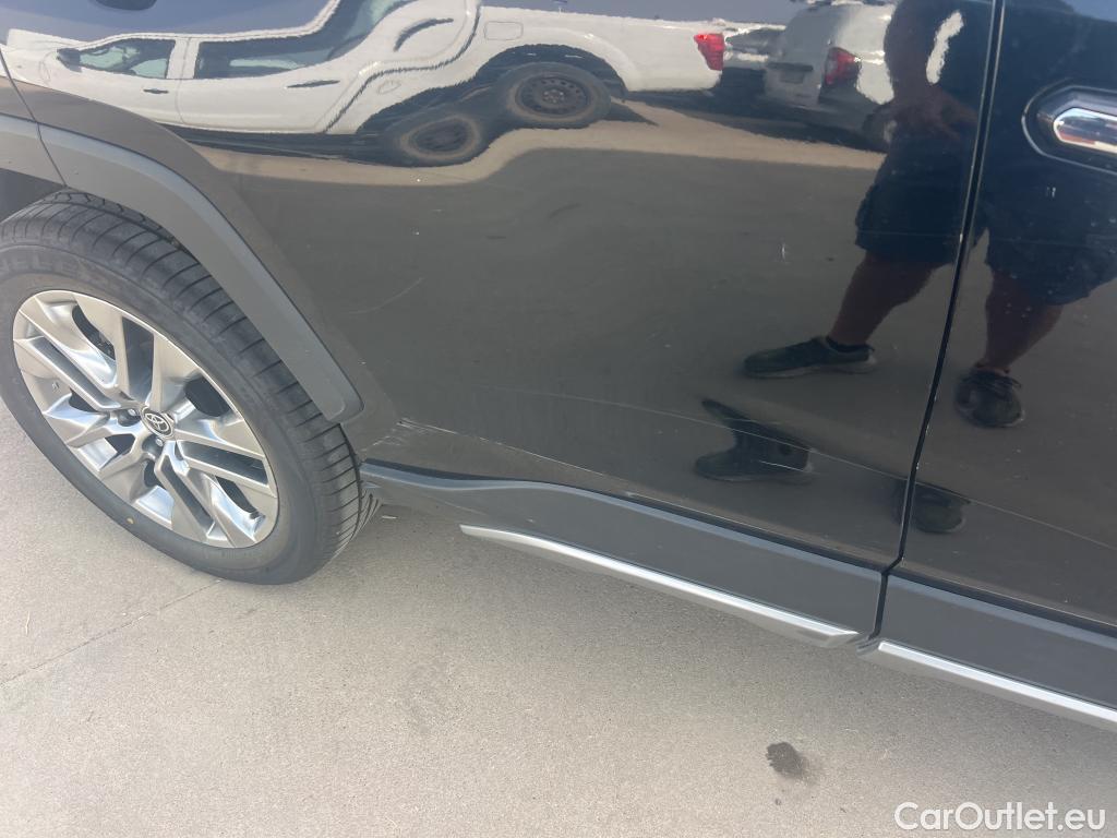  Toyota  RAV4 TOYOTA  / 2018 / 5P / todoterreno 2.5l 220H Luxury 4WD #16