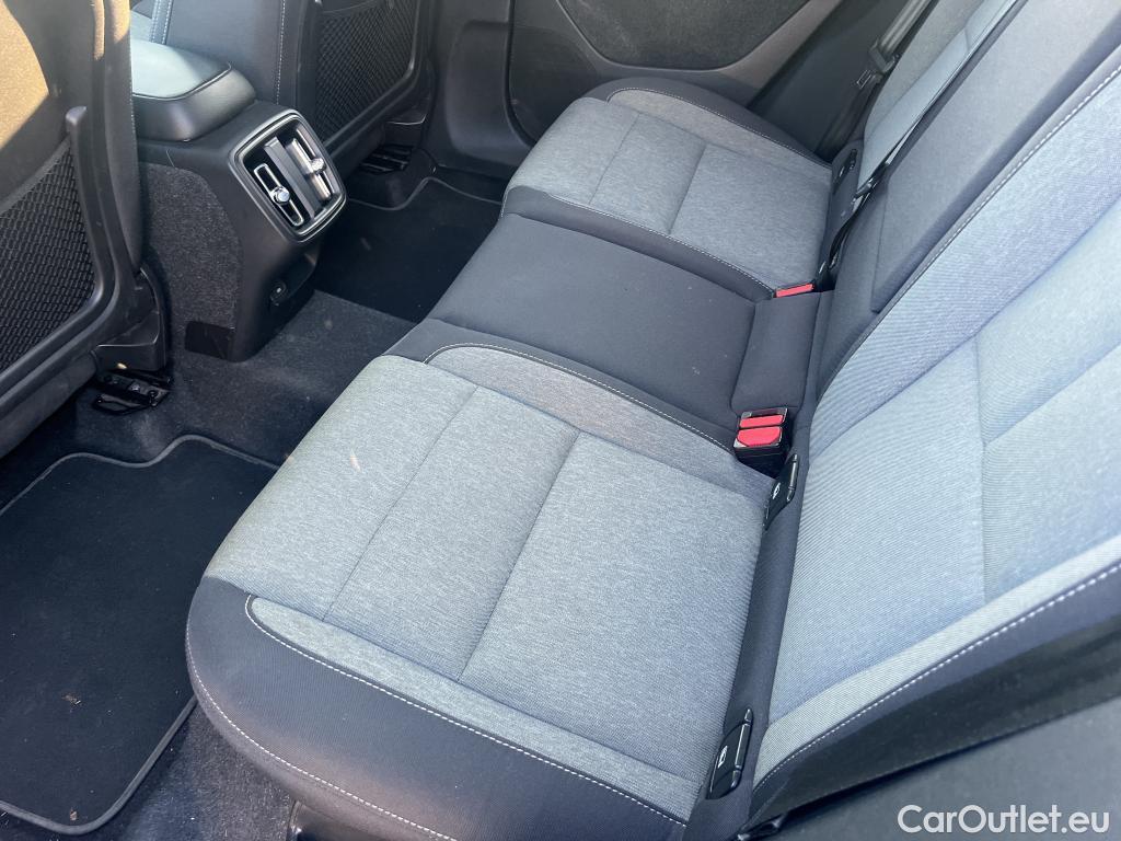  Volvo  XC 40 VOLVO XC40 / 2021 / 5P / todoterreno 2.0 B4 G AWD Core Auto #14