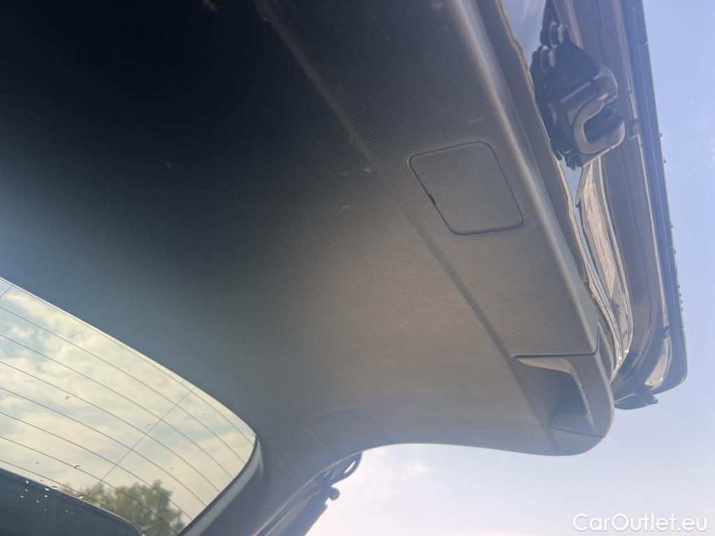  Toyota  RAV4 TOYOTA  / 2018 / 5P / todoterreno 2.5l 220H Luxury 4WD #20