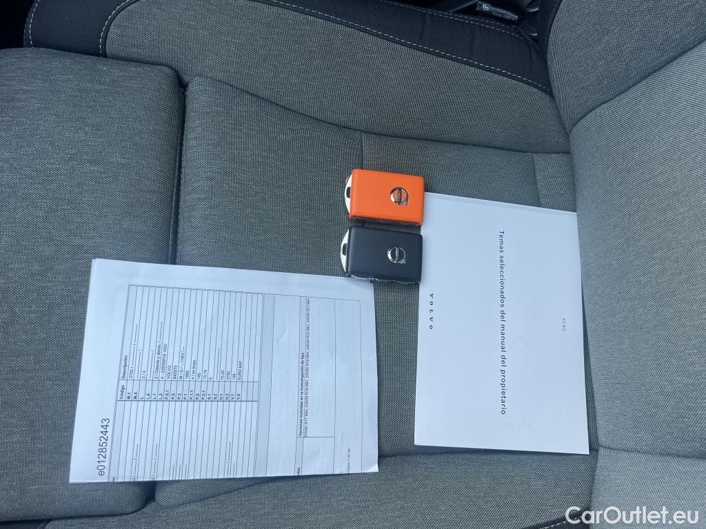  Volvo  XC 40 VOLVO XC40 / 2021 / 5P / todoterreno 2.0 B4 G AWD Core Auto #8