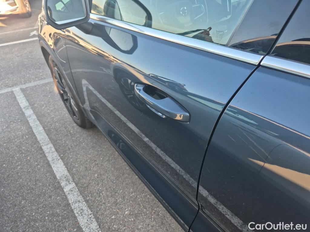  Volvo  XC 40 VOLVO XC40 / 2017 / 5P / todoterreno 1.5 T4 Twin Recharge Inscription Ex Auto #35