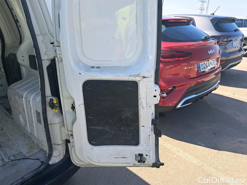  Fiat  Fiorino FIAT  / 2016 / 3P / furgón derivado de turismo Cargo Base 1.3 Mjet 59kW (80CV) E6 #7