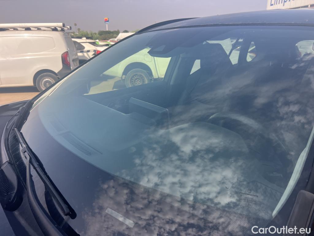  Toyota  RAV4 TOYOTA  / 2018 / 5P / todoterreno 2.5l 220H Luxury 4WD #1