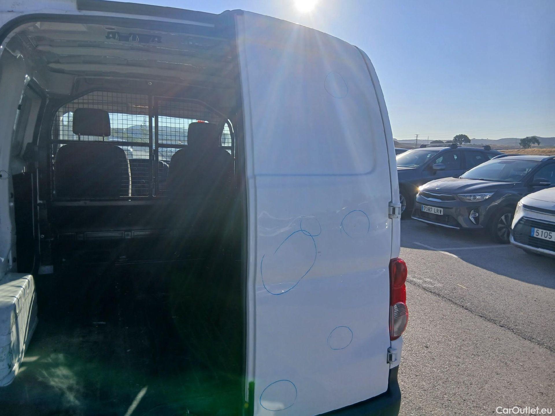  Nissan  NV200 NISSAN  / 2009 / 5P / furgón 1.5dCi 66kW (90CV) COMFORT #21