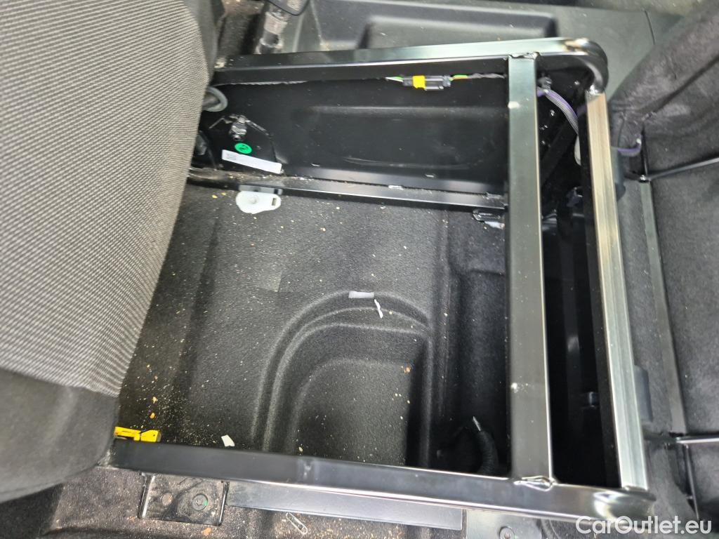  Opel  Combo OPEL -e / 2018 / 3P / furgón derivado de turismo Cargo L 800kg Eléctrico 100kW Batería 5 #9