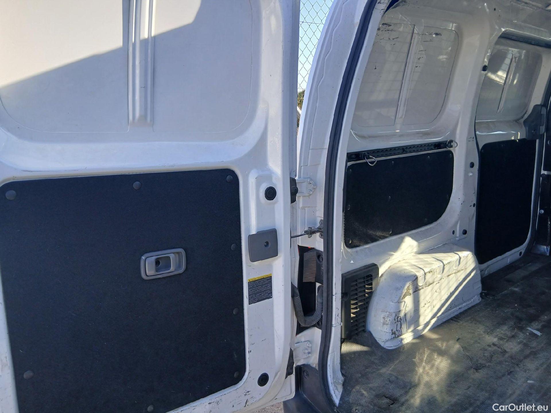  Nissan  NV200 NISSAN  / 2009 / 5P / furgón 1.5dCi 66kW (90CV) COMFORT #23