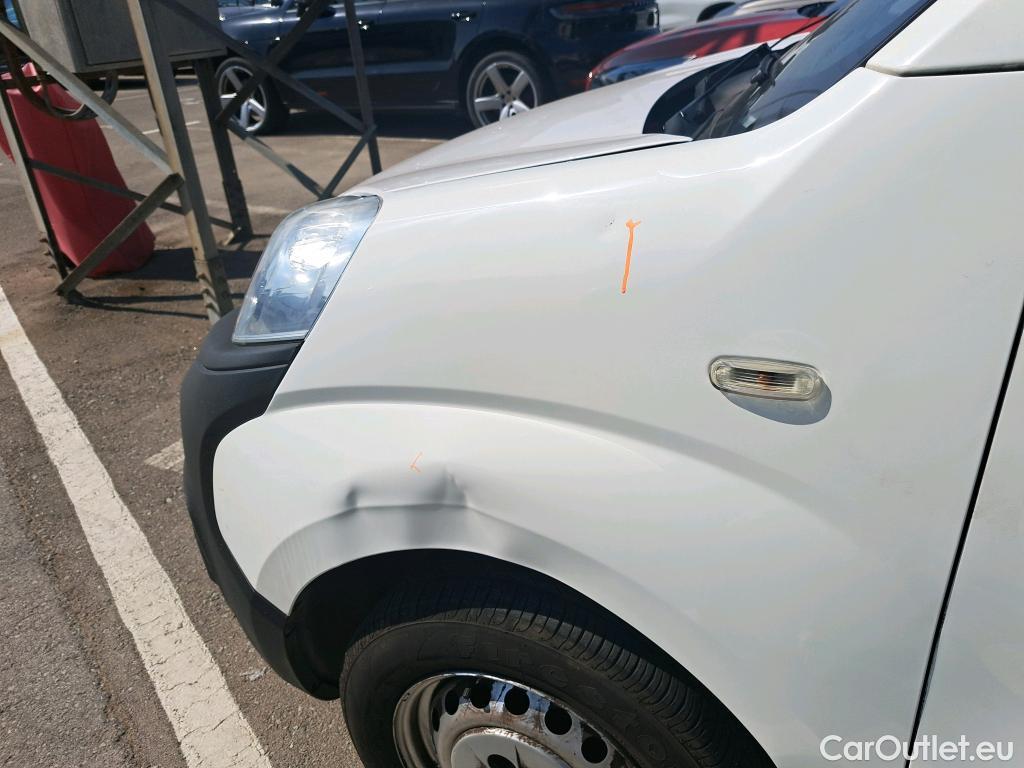  Fiat  Fiorino FIAT  / 2016 / 3P / furgón derivado de turismo Cargo Base 1.3 Mjet 59kW (80CV) E6 #28