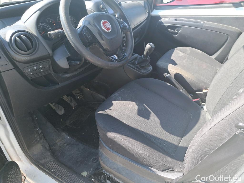  Fiat  Fiorino FIAT  / 2016 / 3P / furgón derivado de turismo Cargo Base 1.3 Mjet 59kW (80CV) E6 #53