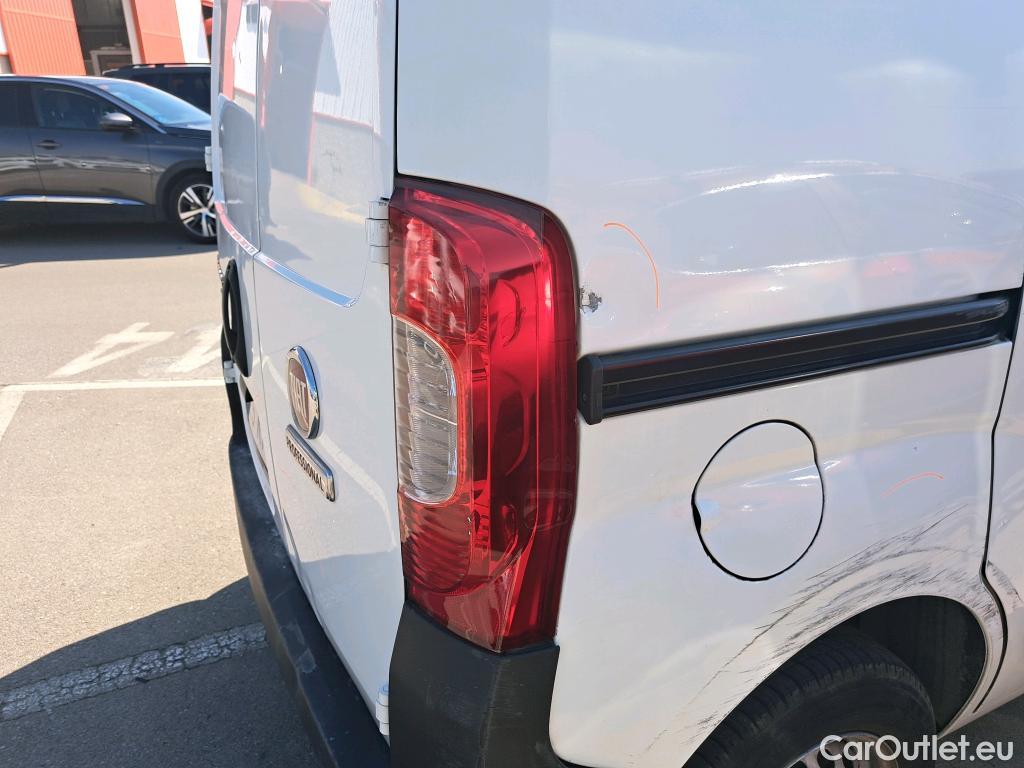  Fiat  Fiorino FIAT  / 2016 / 3P / furgón derivado de turismo Cargo Base 1.3 Mjet 59kW (80CV) E6 #32