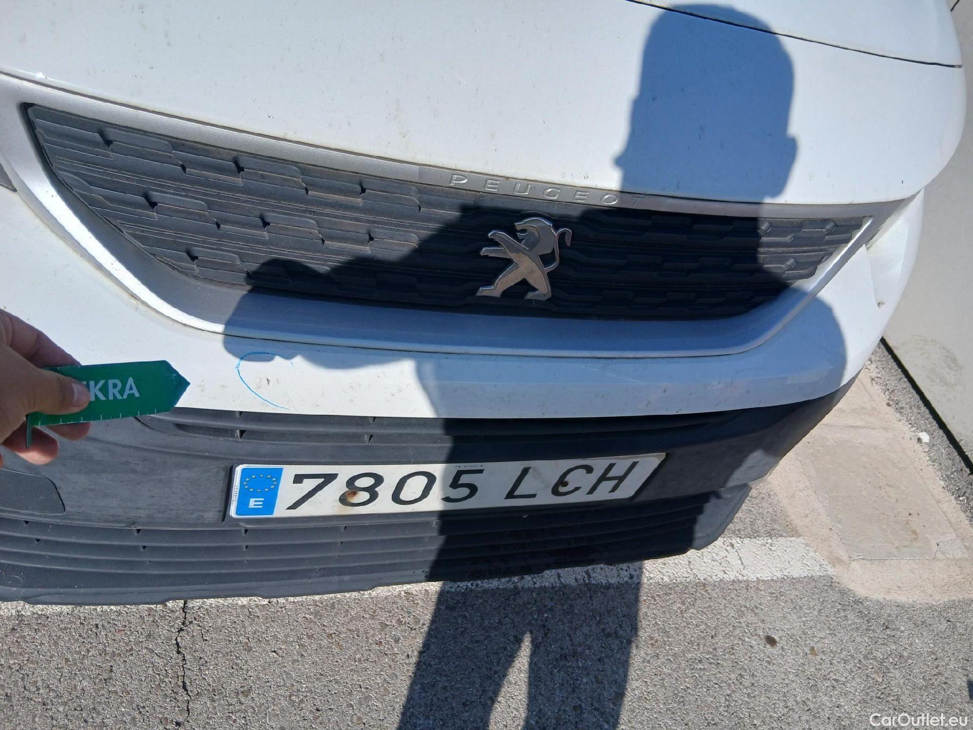  Peugeot  RIFTER PEUGEOT  / 2018 / 5P / monovolumen compacto Active Long BlueHDi 73kW #12