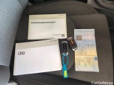 i30