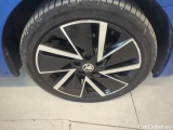 Skoda  Octavia Škoda  2.0 TDI 110kW Style DSG 5d #40