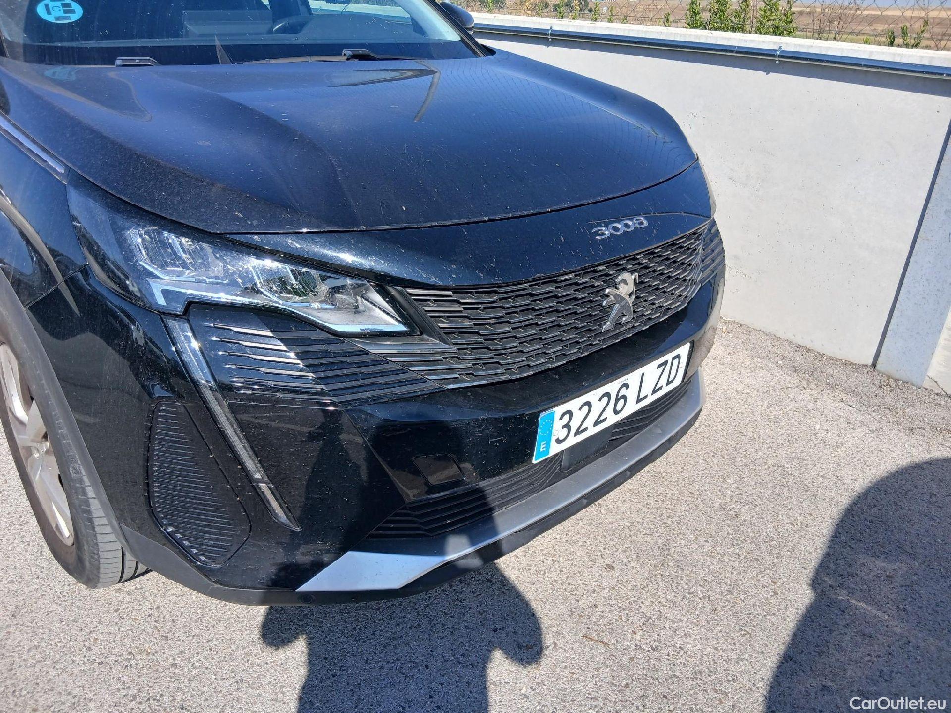  Peugeot  3008 PEUGEOT  / 2020 / 5P / todoterreno 1.5 BlueHDi 96kW Active Pack EAT8 #3
