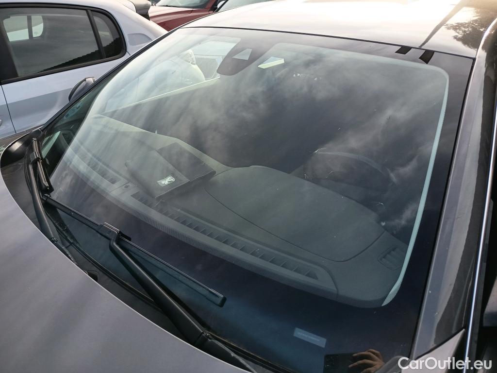  Peugeot  508 PEUGEOT  / 2018 / 5P / berlina con portón  5P Business Line BlueHDi 130 EAT8 (AC) #1