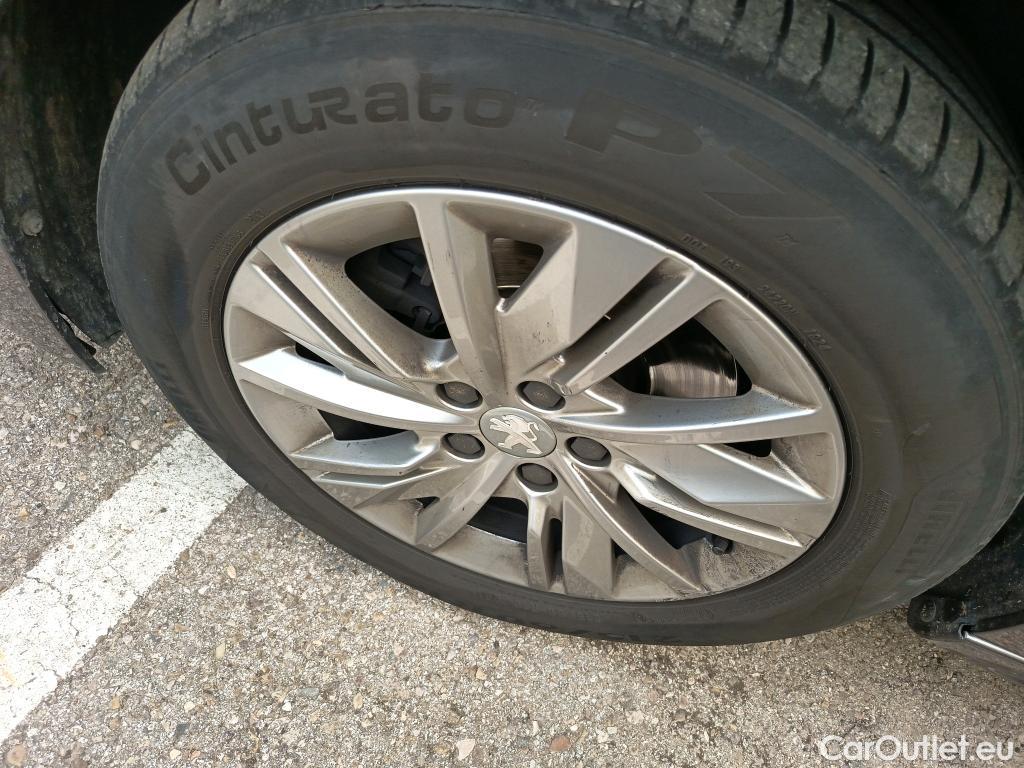  Peugeot  508 PEUGEOT  / 2018 / 5P / berlina con portón  5P Business Line BlueHDi 130 EAT8 (AC) #16
