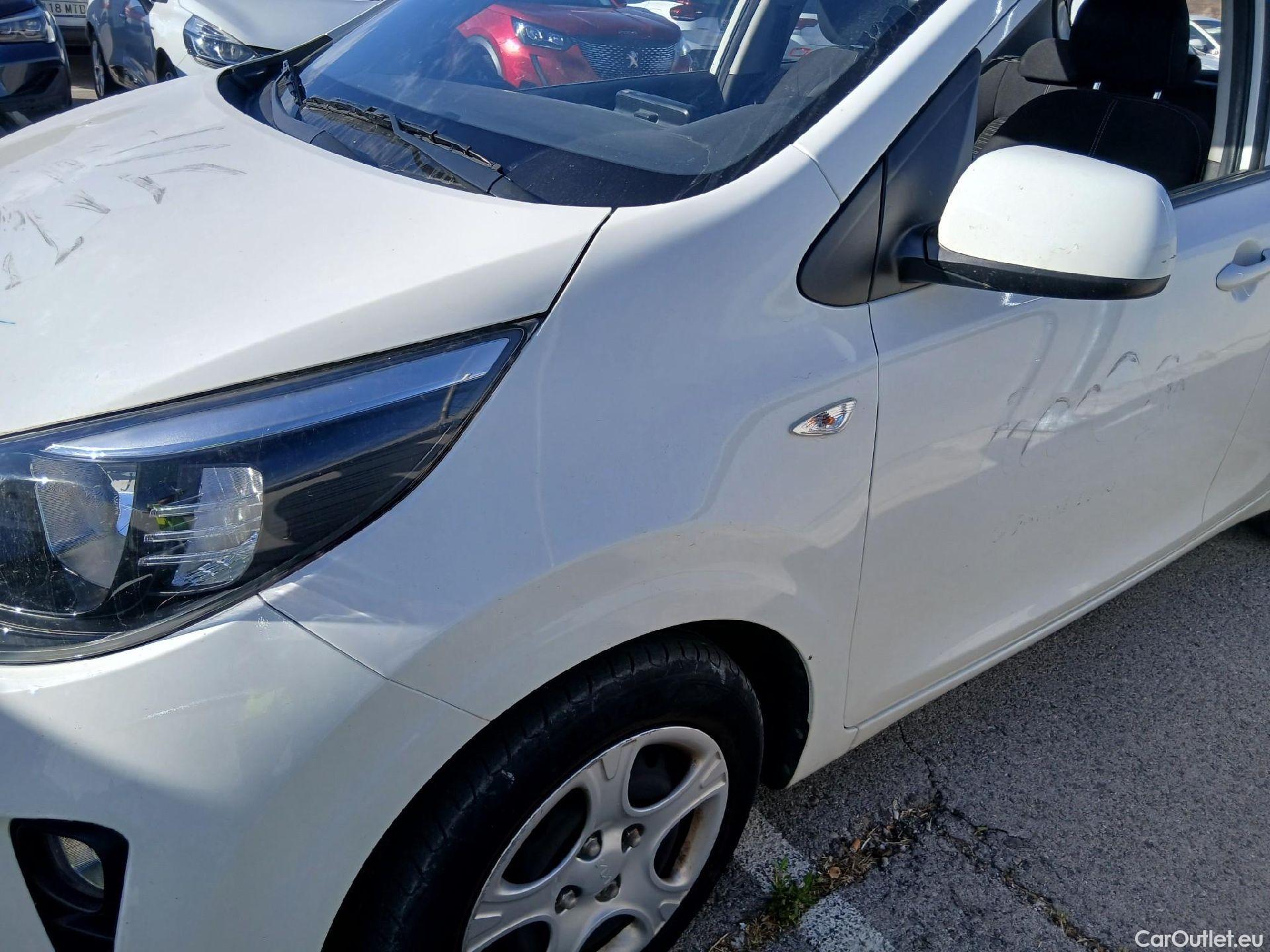  KIA  Picanto KIA  / 2020 / 5P / berlina con portón 1.0 DPi 49kW (67CV) Concept #14