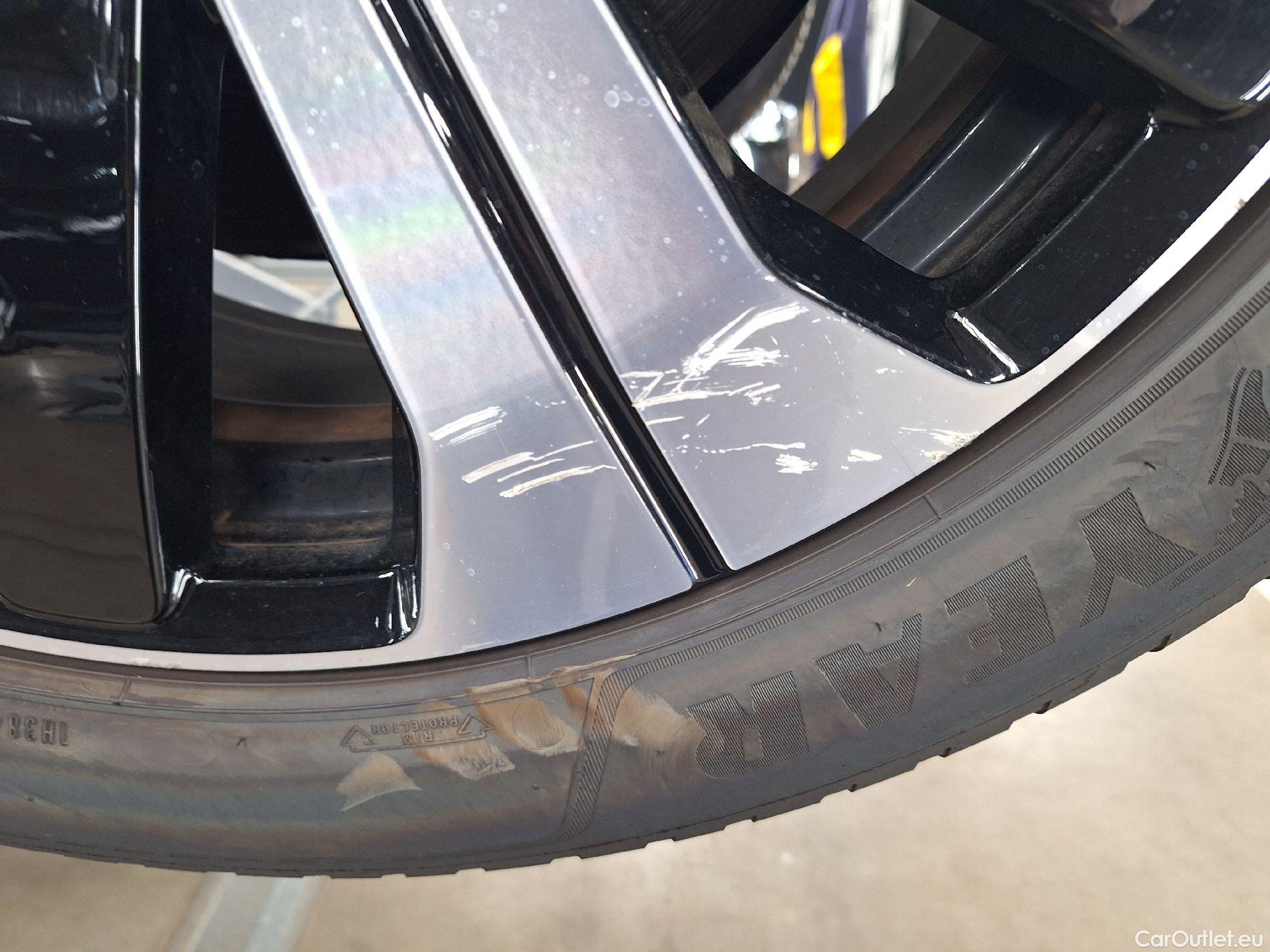  Volvo  XC 40 Volvo, XC40 FL'21 BEV, Volvo XC40 Recharge Ultimate 5d #28