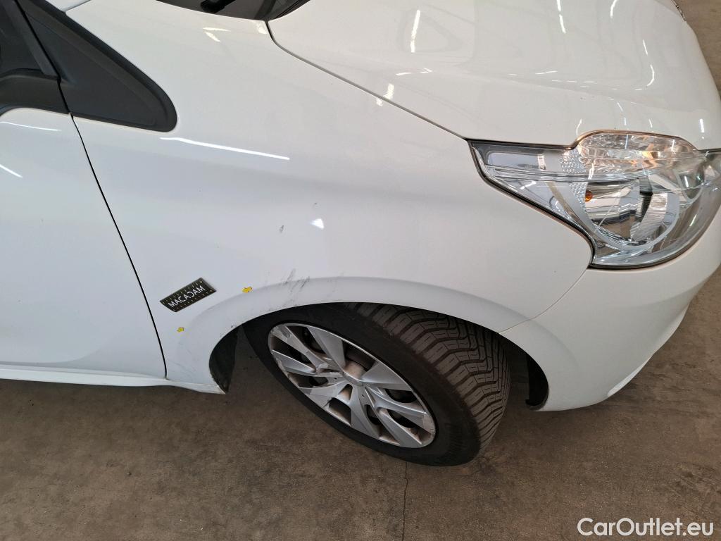 Peugeot  208  Affaire Premium 1.6 HDi 75CV BVM5 E6 #26