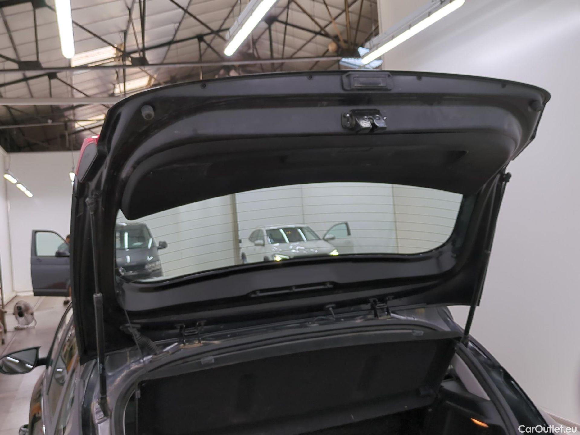  Hyundai  i20  Initia 1.2 85CV BVM5 E6d / TRANSFO VP/VF #5