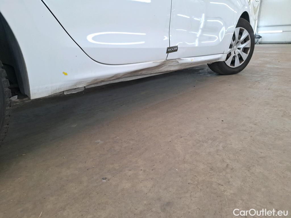  Peugeot  208  Affaire Premium 1.6 HDi 75CV BVM5 E6 #3
