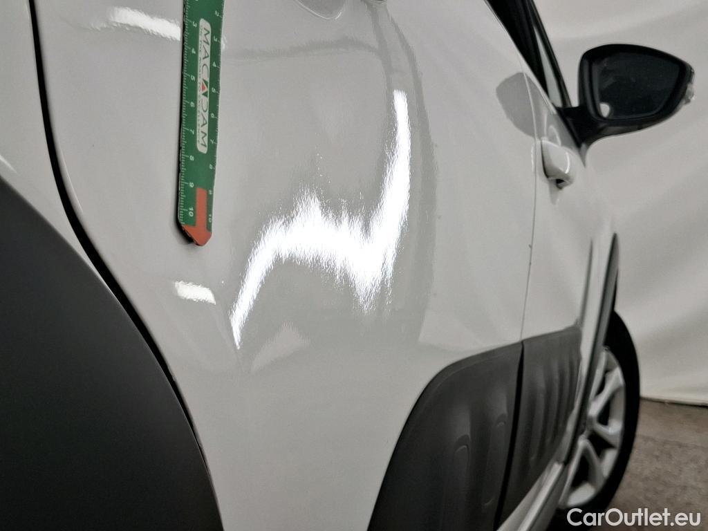  Citroen  C3  Société Feel Nav 1.2 PureTech 80CV BVM5 E6 #12