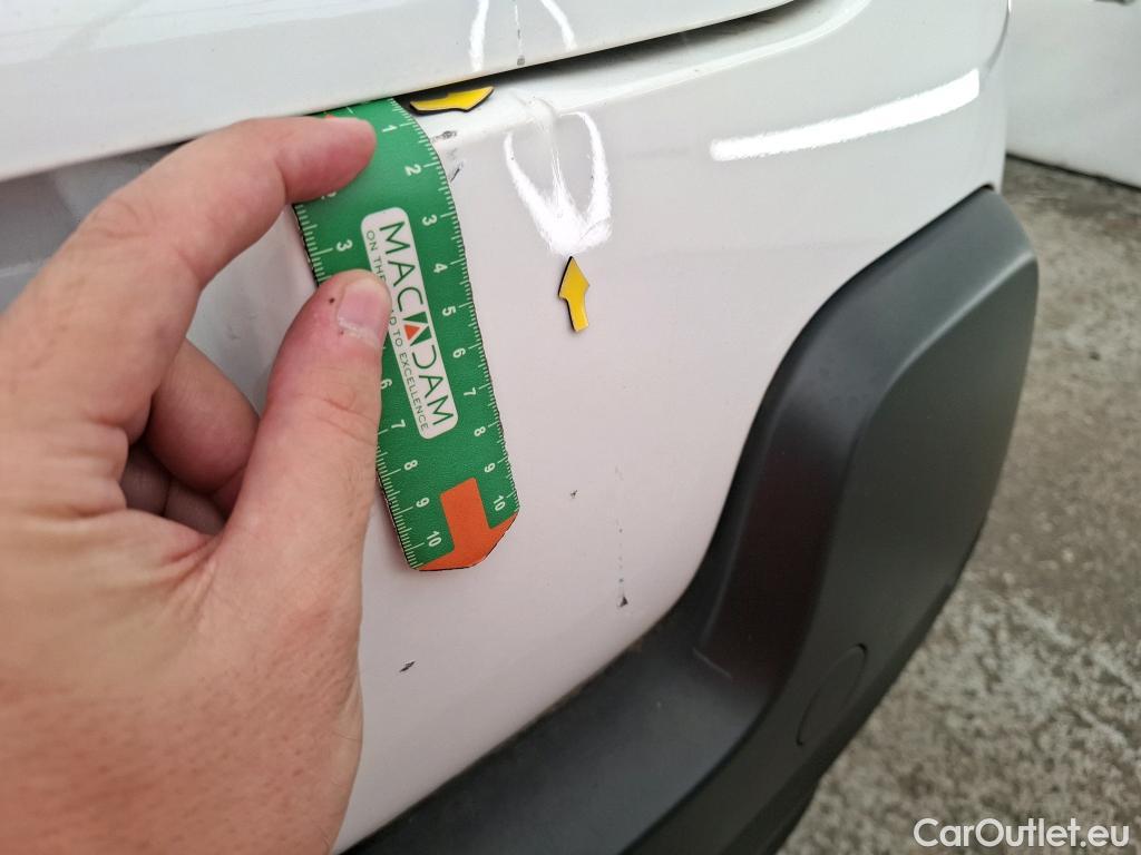  Citroen  C3  Société Feel Nav 1.2 PureTech 80CV BVM5 E6 #4