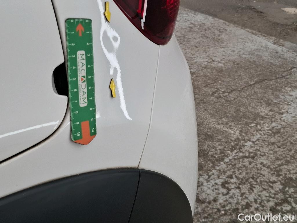  Citroen  C3  Société Feel Nav 1.2 PureTech 80CV BVM5 E6 #2
