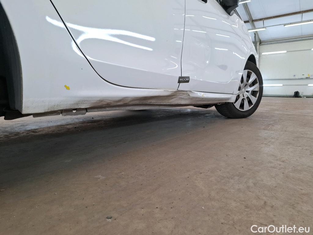  Peugeot  208  Affaire Premium 1.6 HDi 75CV BVM5 E6 #4