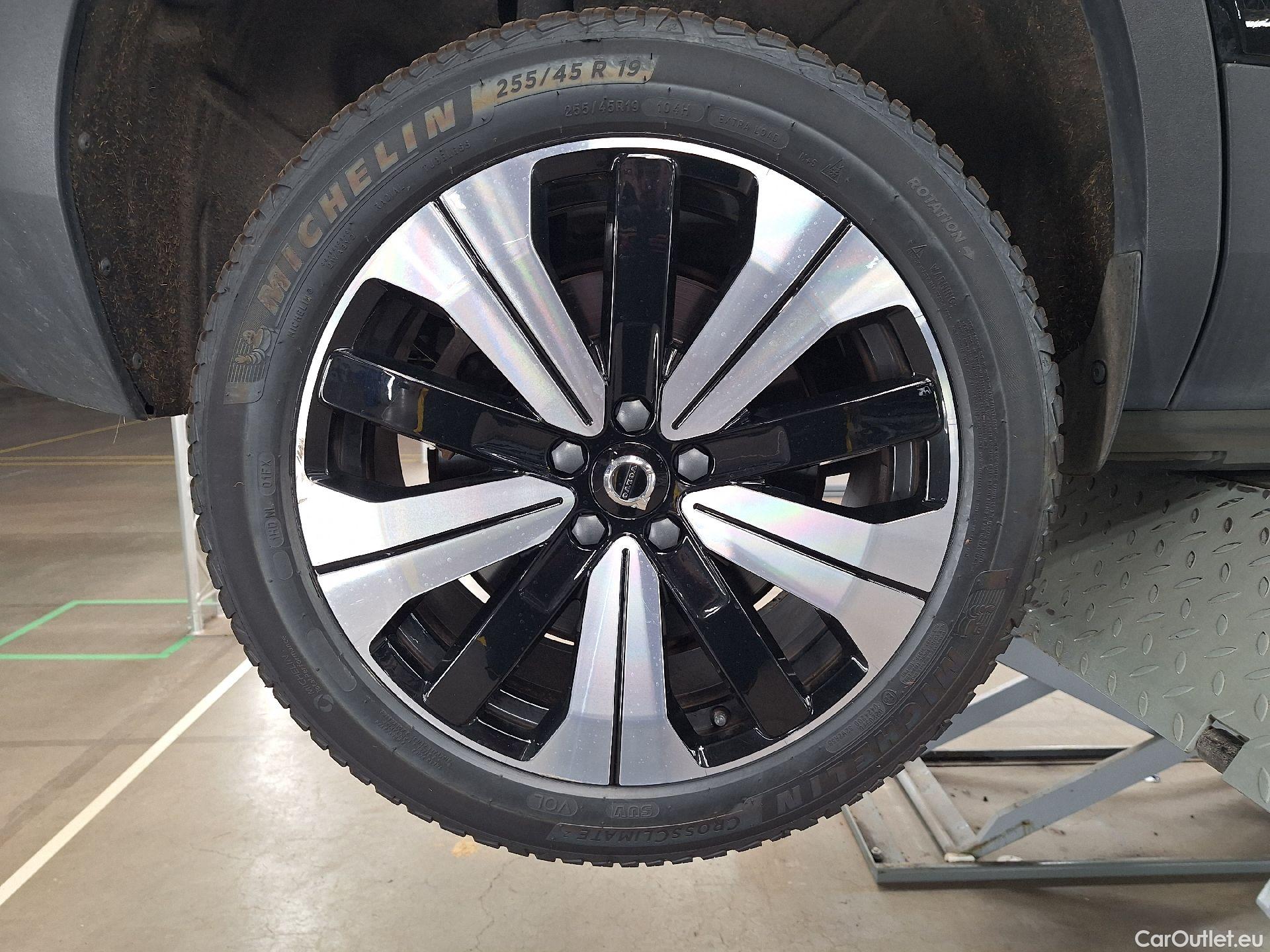  Volvo  XC 40 Volvo, XC40 FL'21 BEV, Volvo XC40 Recharge Ultimate 5d #25