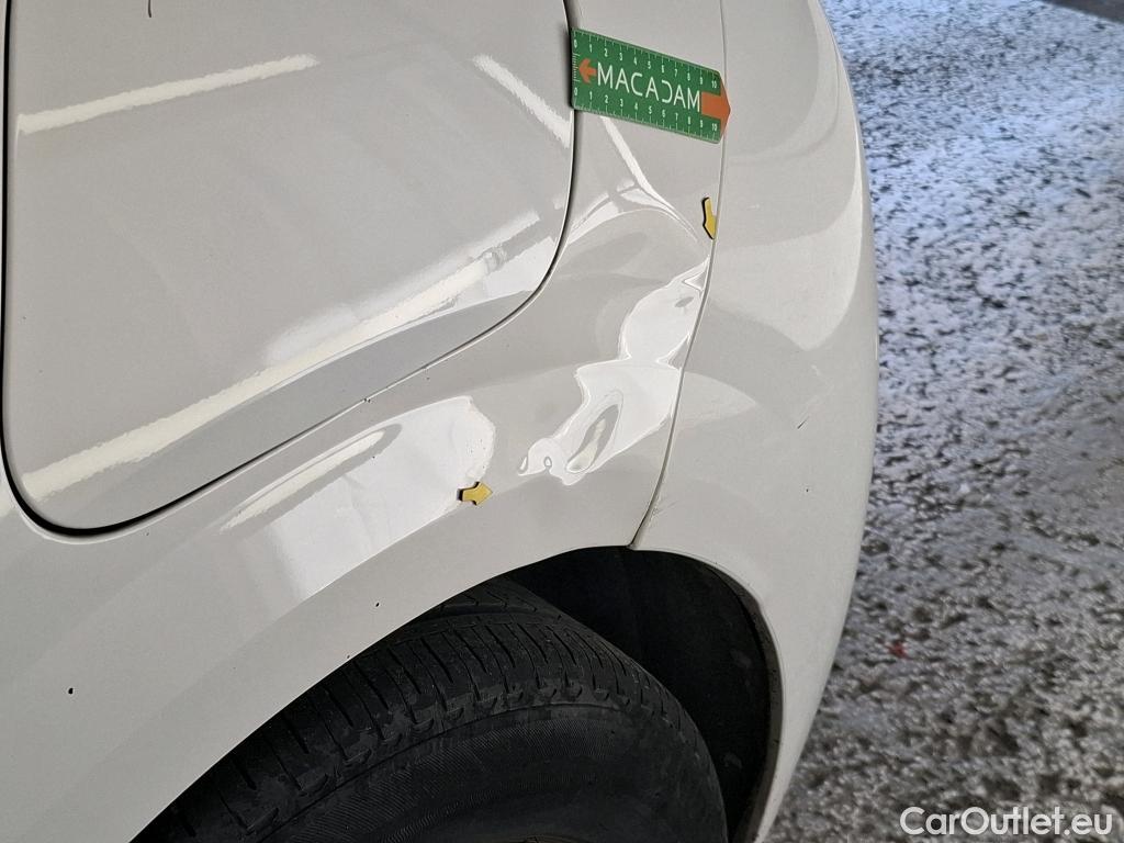  Peugeot  208  Premium 1.5 HDi 100CV BVM6 E6d #3