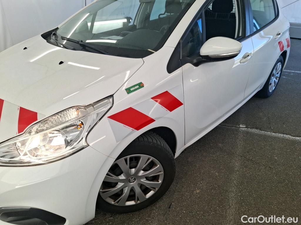  Peugeot  208  Affaire Premium Pack 1.2 80CV BVM5 E6dT #19