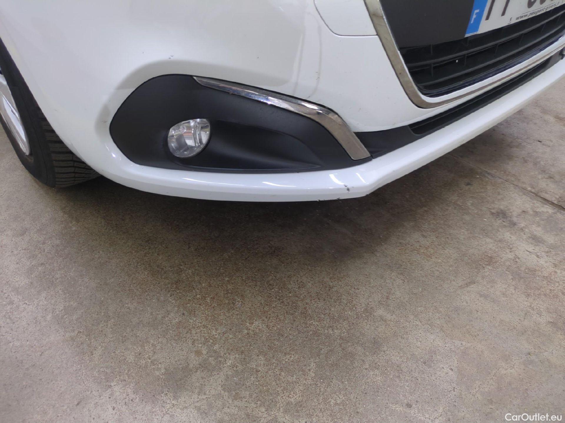  Peugeot  208  Affaire Premium Pack 1.2 80CV BVM5 E6dT #15