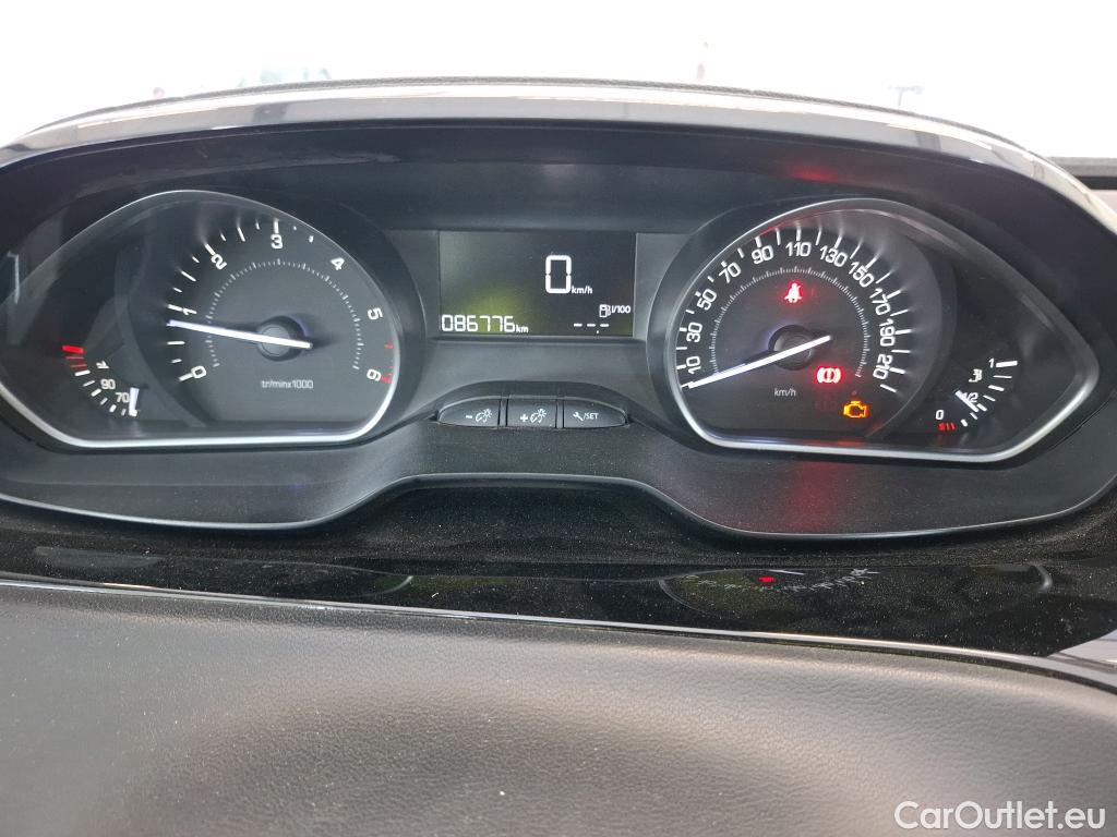  Peugeot  208  Affaire Premium 1.6 HDi 75CV BVM5 E6 #52